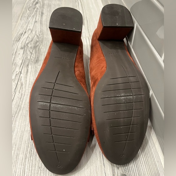 Cole Haan Mabel Suede Tassel Pump size 8.5 - Picture 7 of 12